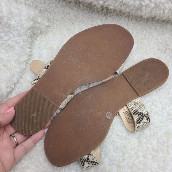 Vince Camuto Tadd Snakeskin Pattern Leather Flat Sandals sz 6 - Picture 6 of 6
